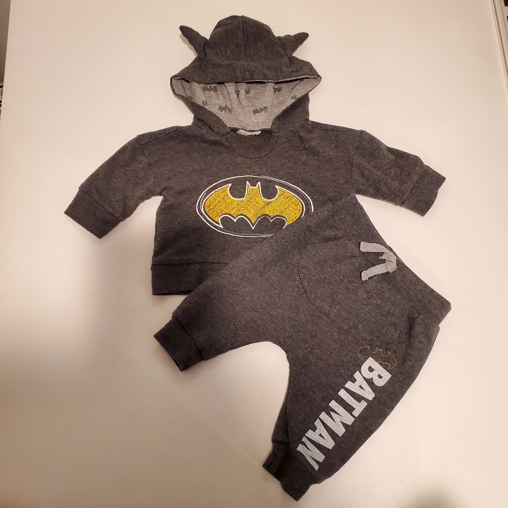 Batman Hoodie and Pants Infant Size 0-3 Months